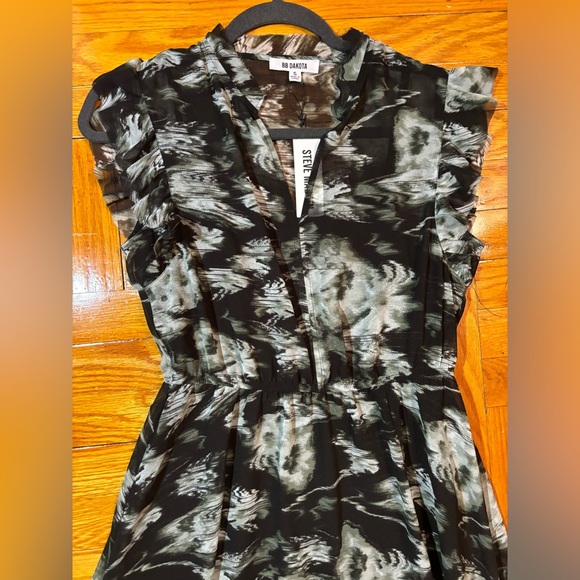 NWT - Steve Madden dress (S) - Picture 9 of 10